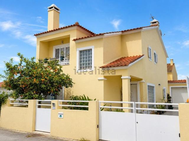 Casa venda em Azeitão (São Lourenço e São Simão), Setúbal