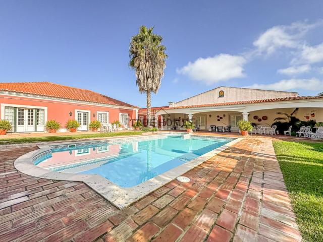 Casa venda em Azeitão (São Lourenço e São Simão), Setúbal