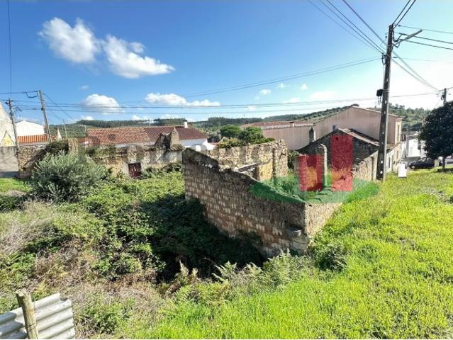 Casa venda em Rio Maior, Santarém