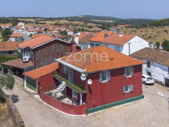 Casa venda em Mogadouro, Bragança
