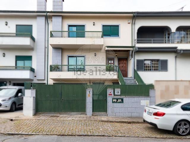 Casa venda em Monte Branco, Gondomar