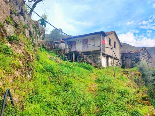 Casa venda em Barlioso, Baião