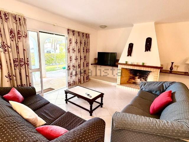 Casa venda em Albufeira e Olhos de Água, Albufeira