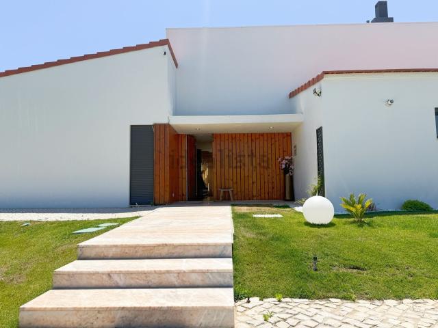 Casa venda em Casal de São Miguel, Oeiras