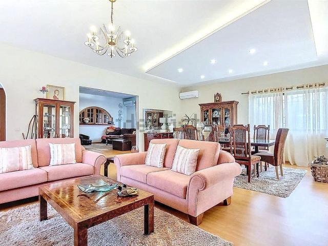 Casa venda em Quinta do Pinheiro, Portimão
