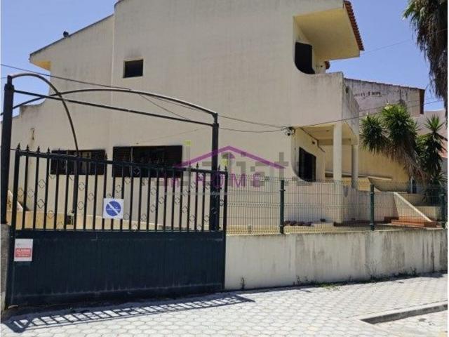 Casa venda em Quinta do Pinheiro, Portimão
