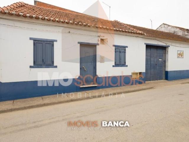 Casa venda em Cortiçóis, Almeirim