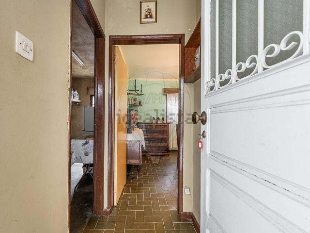 Casa venda em Bouro (Santa Maria), Amares