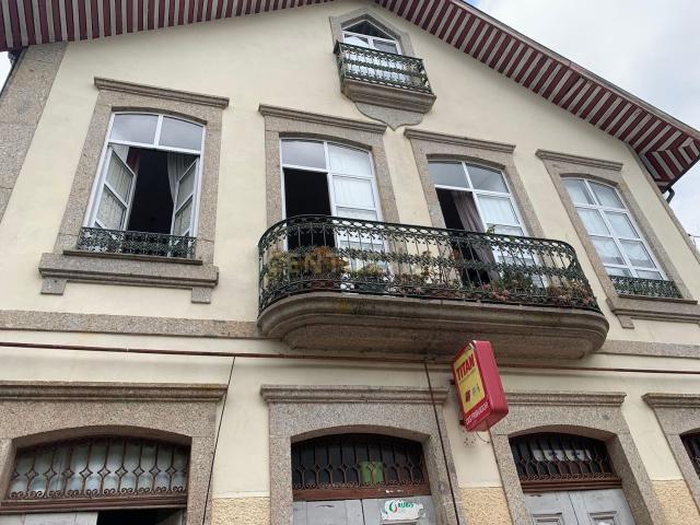 Casa venda em Bouro (Santa Maria), Amares