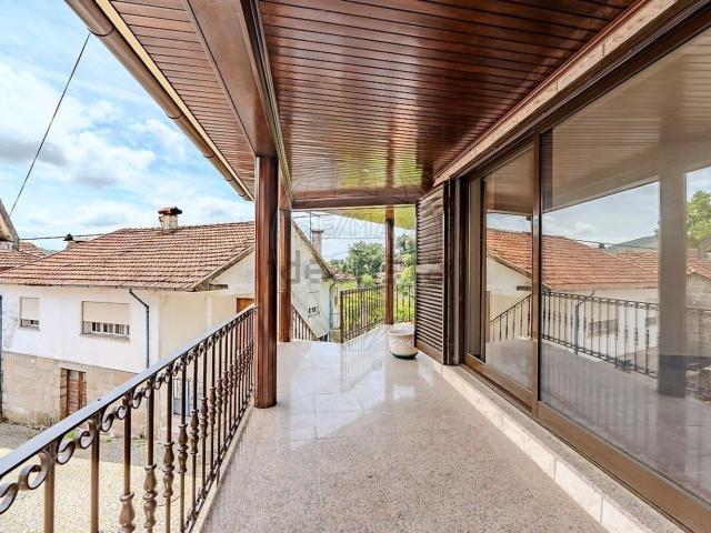 Casa venda em Bouro (Santa Maria), Amares