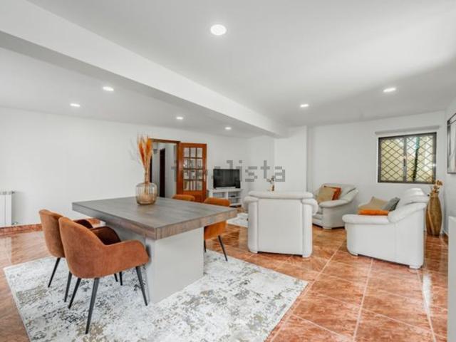 Casa venda em Bouro (Santa Maria), Amares