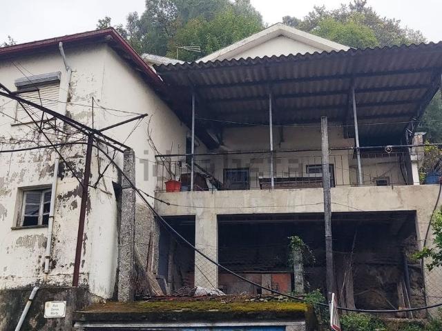Casa venda em Bouro (Santa Marta), Amares