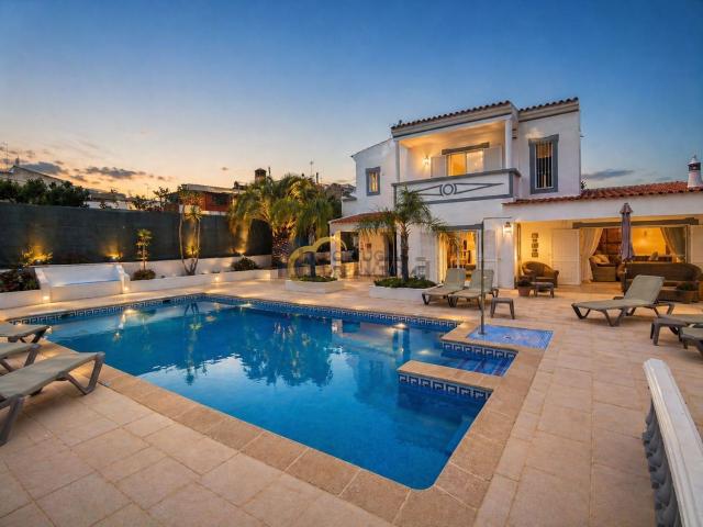 Casa venda em Albufeira e Olhos de Água, Albufeira
