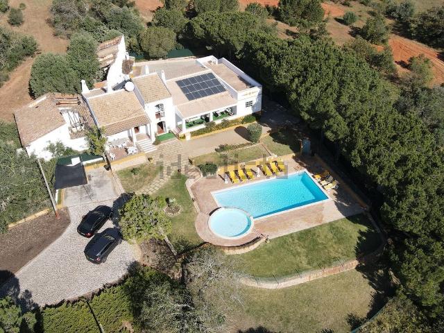 Casa venda em Albufeira e Olhos de Água, Albufeira