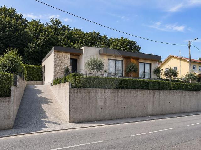 Casa venda em Celorico De Basto, Braga