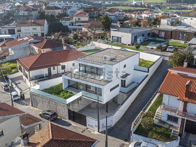 Casa venda em Gavião, Braga