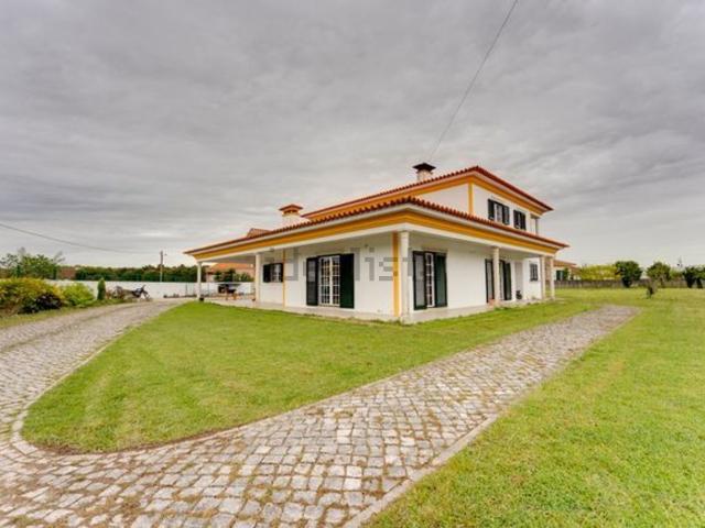 Casa venda em Oliveira Do Bairro, Aveiro