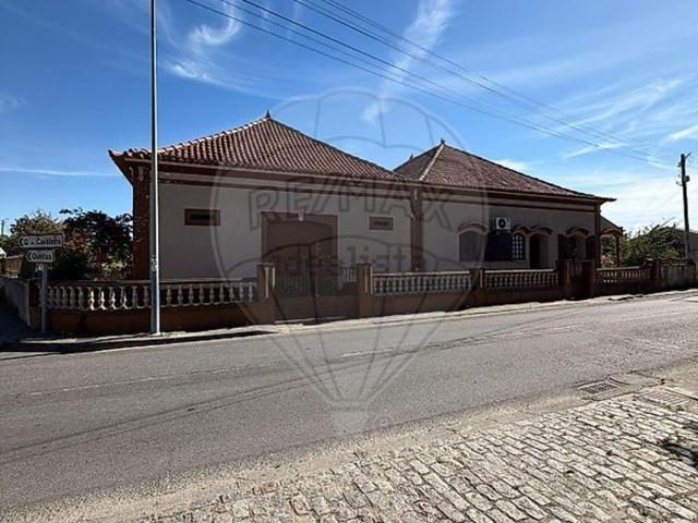 Casa venda em Oliveira Do Bairro, Aveiro