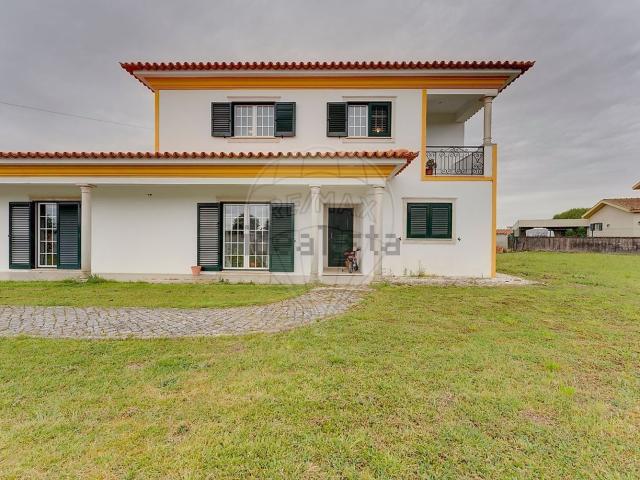 Casa venda em Oliveira Do Bairro, Aveiro