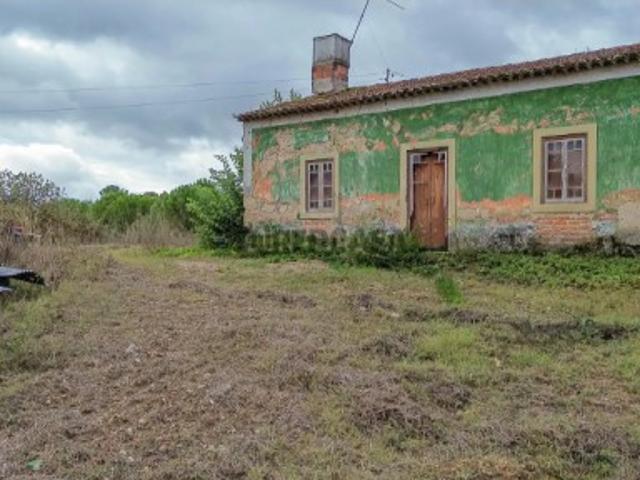 Casa venda em São Vicente do Paul e Vale de Figueira, Santarém