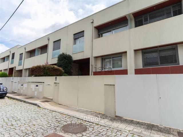 Casa venda em Caldas de Vizela (São Miguel e São João), Vizela