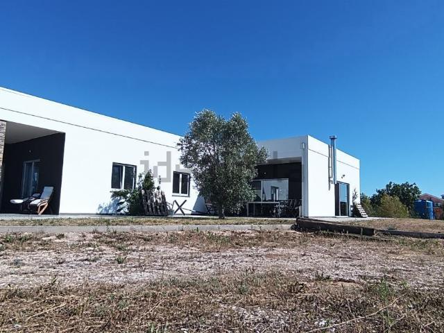 Casa venda em Casais de Maria Delfina, Santarém
