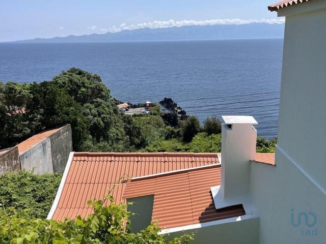 Moradia venda em Calheta