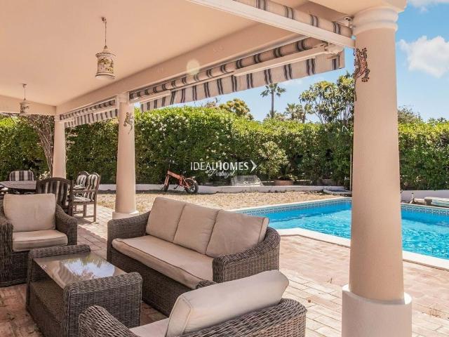 Casa venda em Albufeira e Olhos de Água, Albufeira