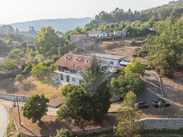 Casa venda em Nasce, Póvoa De Lanhoso