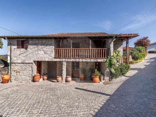 Casa venda em Póvoa De Lanhoso, Braga