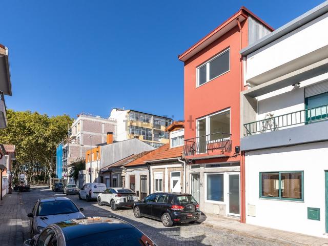 Casa alugar em Bela, Porto