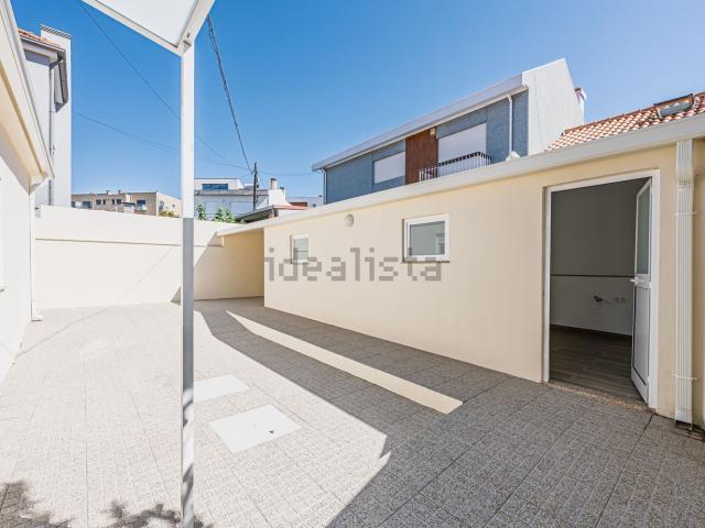 Casa alugar em Bairro de Casas Económicas do Ilhéu, Porto