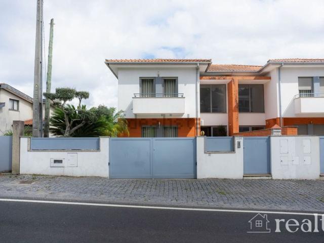 Casa venda em Campo e Tamel (São Pedro Fins), Arcozelo