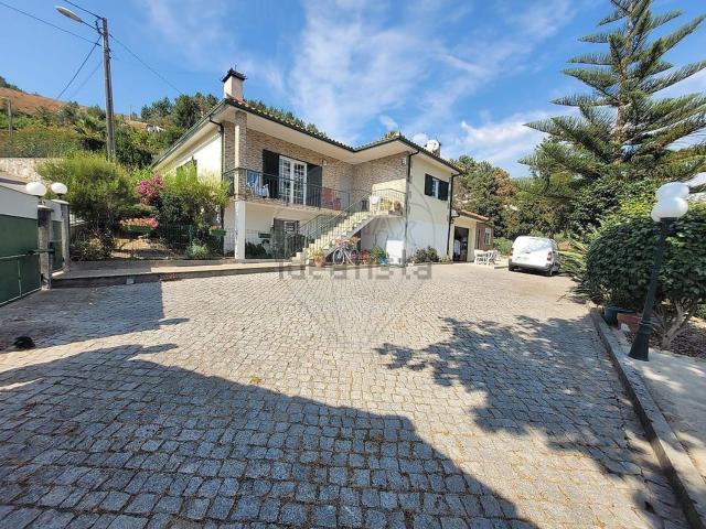 Casa venda em Amarante, Porto