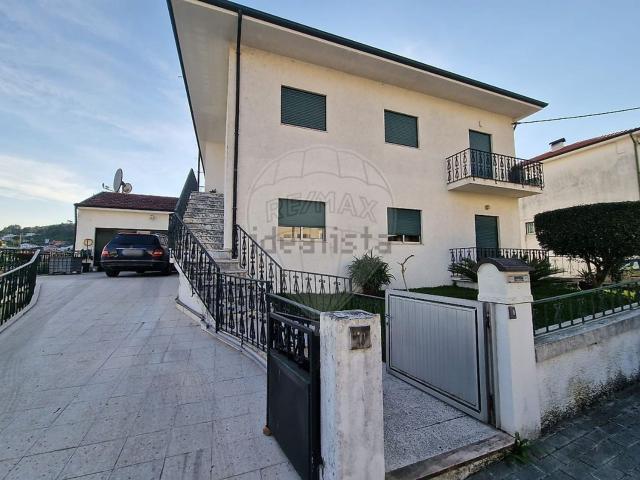 Casa venda em Candoso São Tiago e Mascotelos, Guimarães