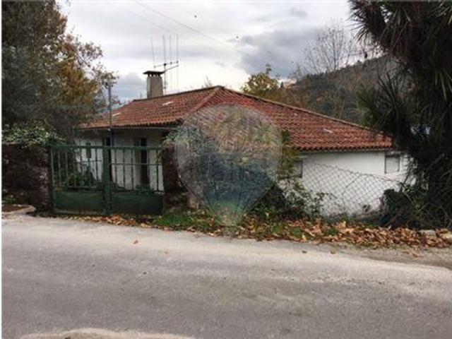 Casa venda em Calvelos, Parada Do Bouro