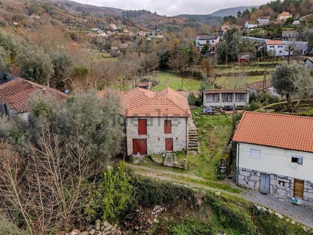 Casa venda em Parada Do Bouro, Braga