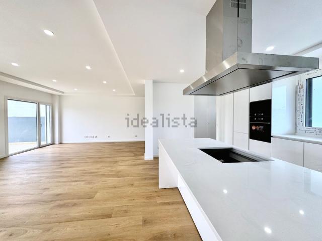 Casa venda em Pêra de Cima, Almada