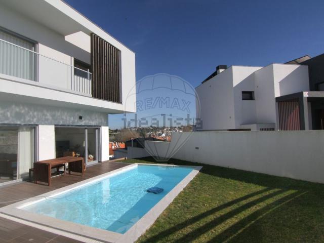 Casa venda em Funchalinho, Almada