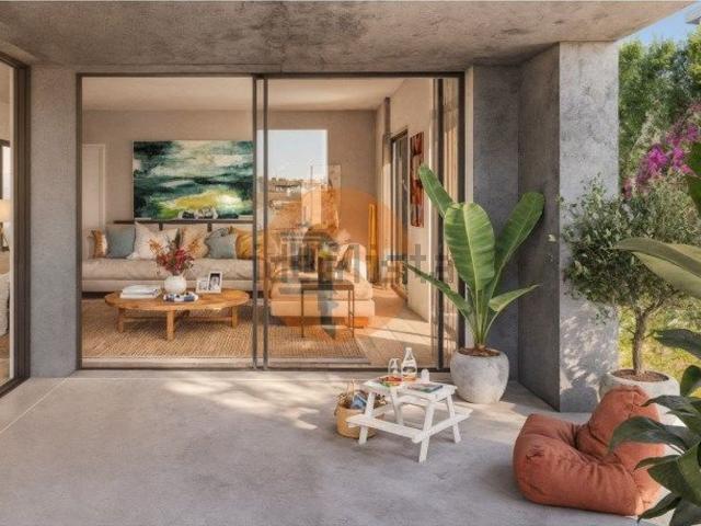 Casa venda em Capuchos, Almada