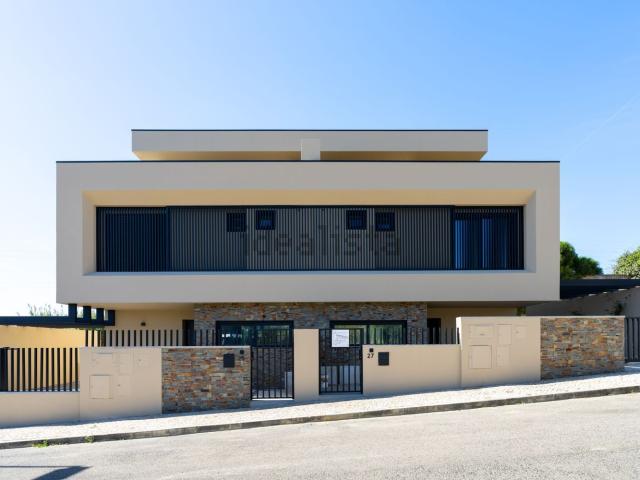 Casa venda em Pêra de Cima, Almada