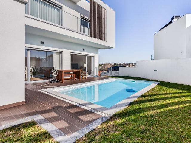 Casa venda em Funchalinho, Almada