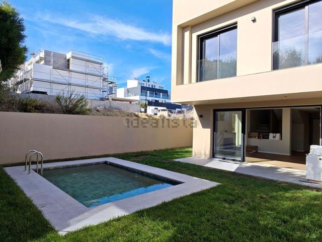 Casa venda em Pêra de Cima, Almada