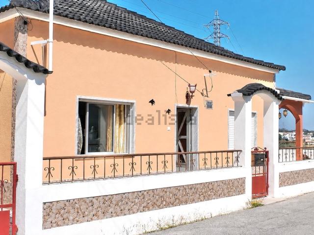 Casa venda em Pêra de Cima, Almada