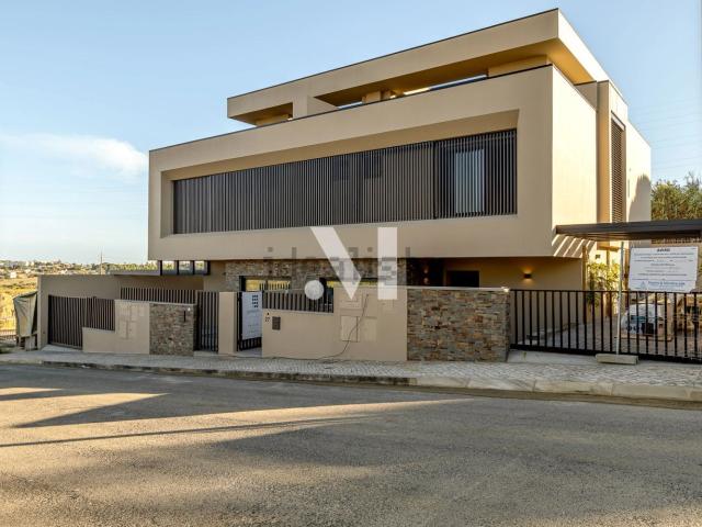 Casa venda em Quinta da Armadora, Almada