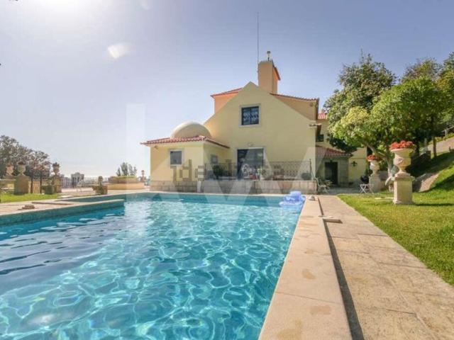 Casa venda em Capuchos, Caparica