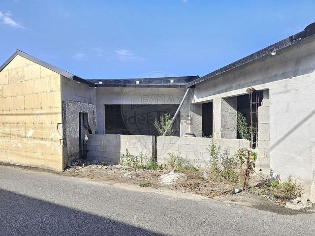 Casa venda em Sanguinhães, Carvalhosa