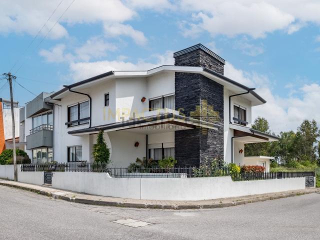 Casa venda em Maia, Barca