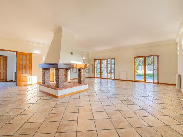 Casa venda em Sesimbra (Castelo), Sesimbra