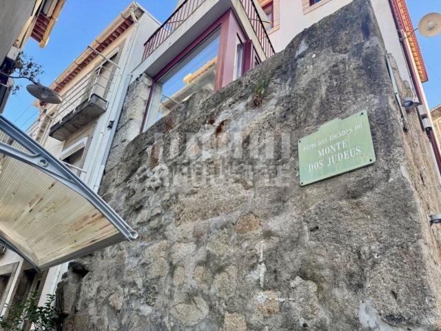 Casa venda em Conjunto Urbano da Ribeira, Porto